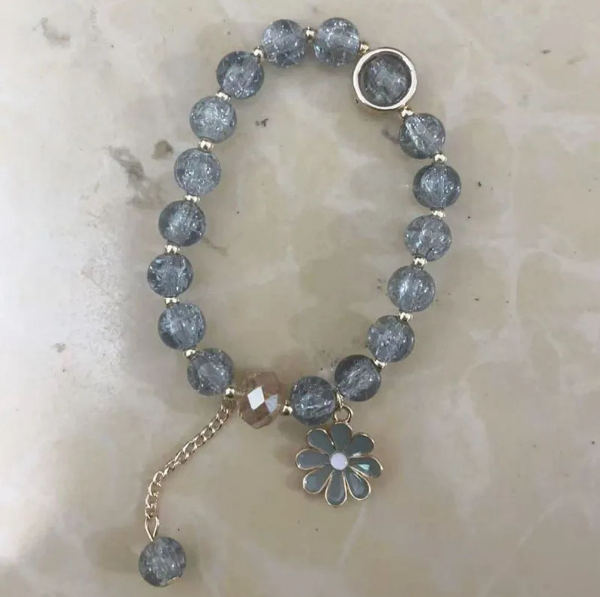 🌼 Blue Daisy Charm Beaded Bracelet
