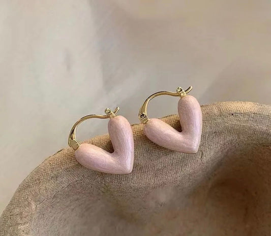 Glimiora Blush Heart Hoop Earrings – Soft Elegance in Pink and White