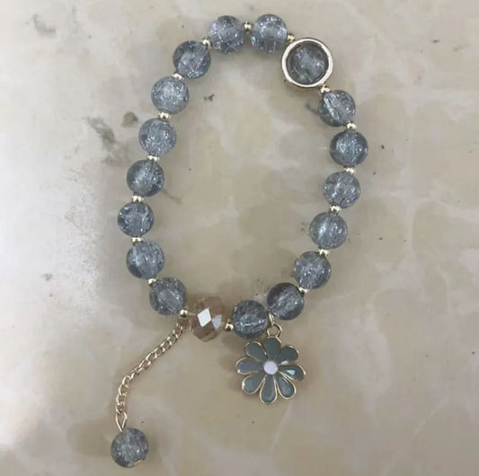 🌼 Blue Daisy Charm Beaded Bracelet