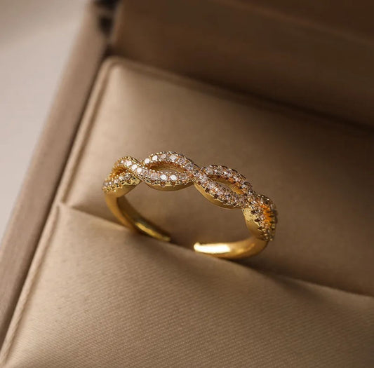 Glimiora Infinity Twist Ring – Endless Sparkle, Timeless Grace