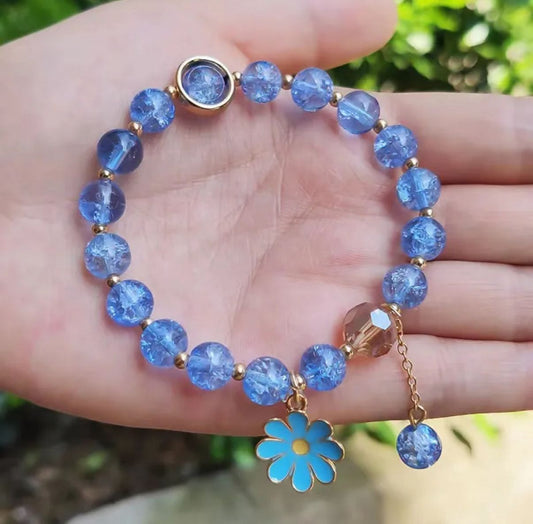 💙 Blue Crystal Beaded Bracelet with Daisy Charm