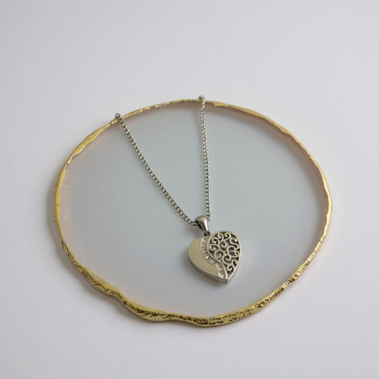 Elegant Silver Heart Filigree Pendant Necklace