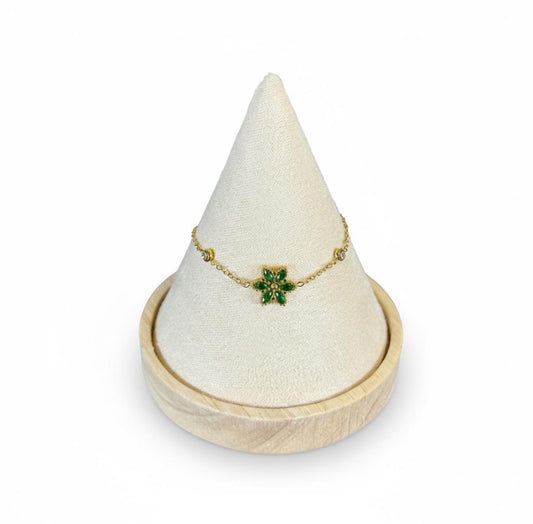 Emerald Bloom Mini Flower Bracelet – Gold-Tone (Adjustable)